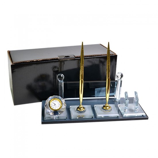 Ayaklı Kristal Masa İsimliği Ayaklı Kristal Masa İsimliği