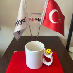Porselen Emoji Saplı Beyaz Bardak