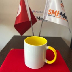 Porselen İçi ve Kulpu Sarı Saplı Kupa Bardak