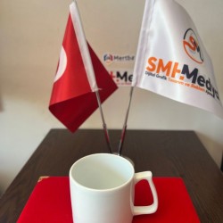 Porselen Latte Şekilli Saplı Beyaz Kupa Bardak